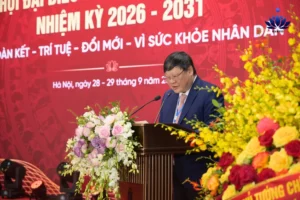 Tân Chủ tịch Tổng hội Y học Việt Nam khóa XVIII GS.TS Nguyễn Viết Tiến phát biểu